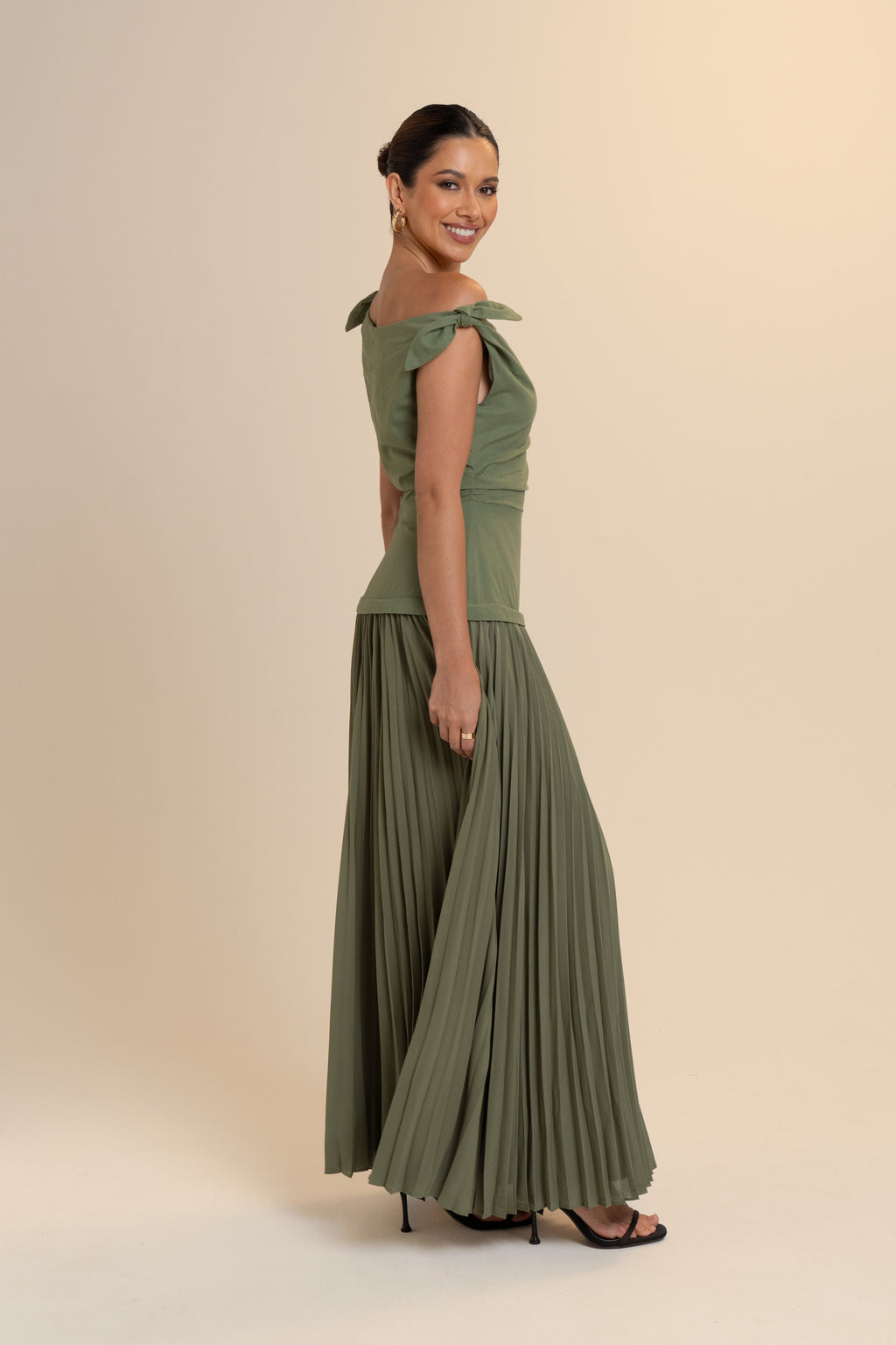 Ophelia Drop Shoulder Pleated Maxi Dress
