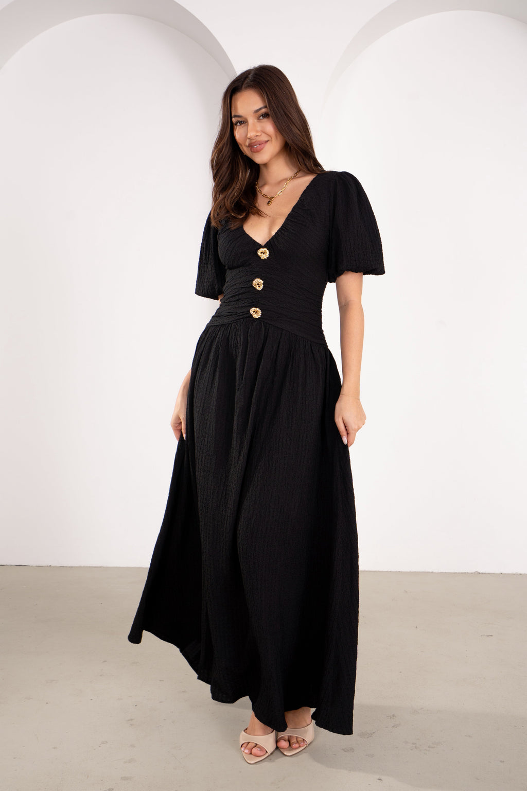Paleris V-Neck Maxi Dress with Puff Sleeves