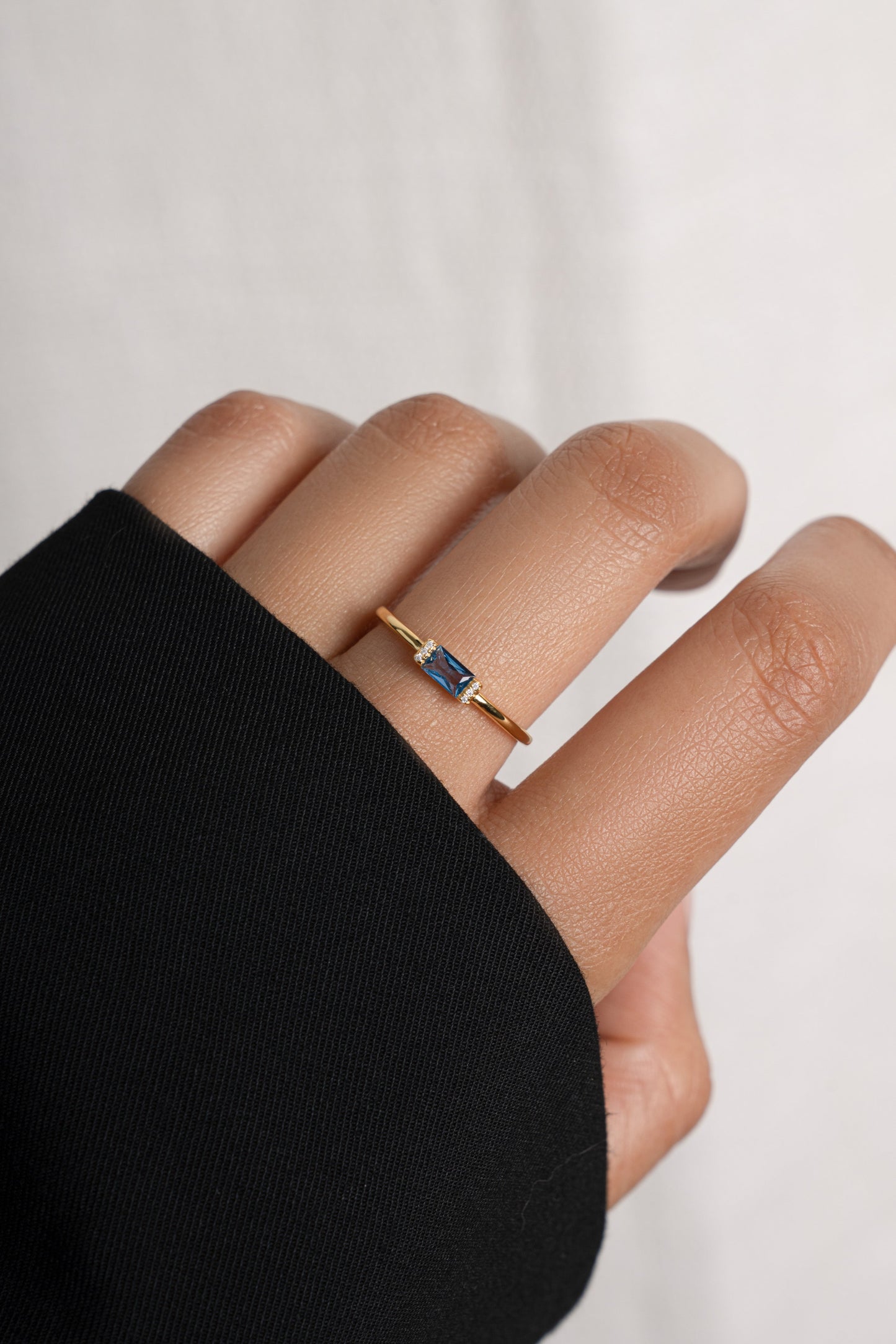 Aquamarine Simple Baguette Ring