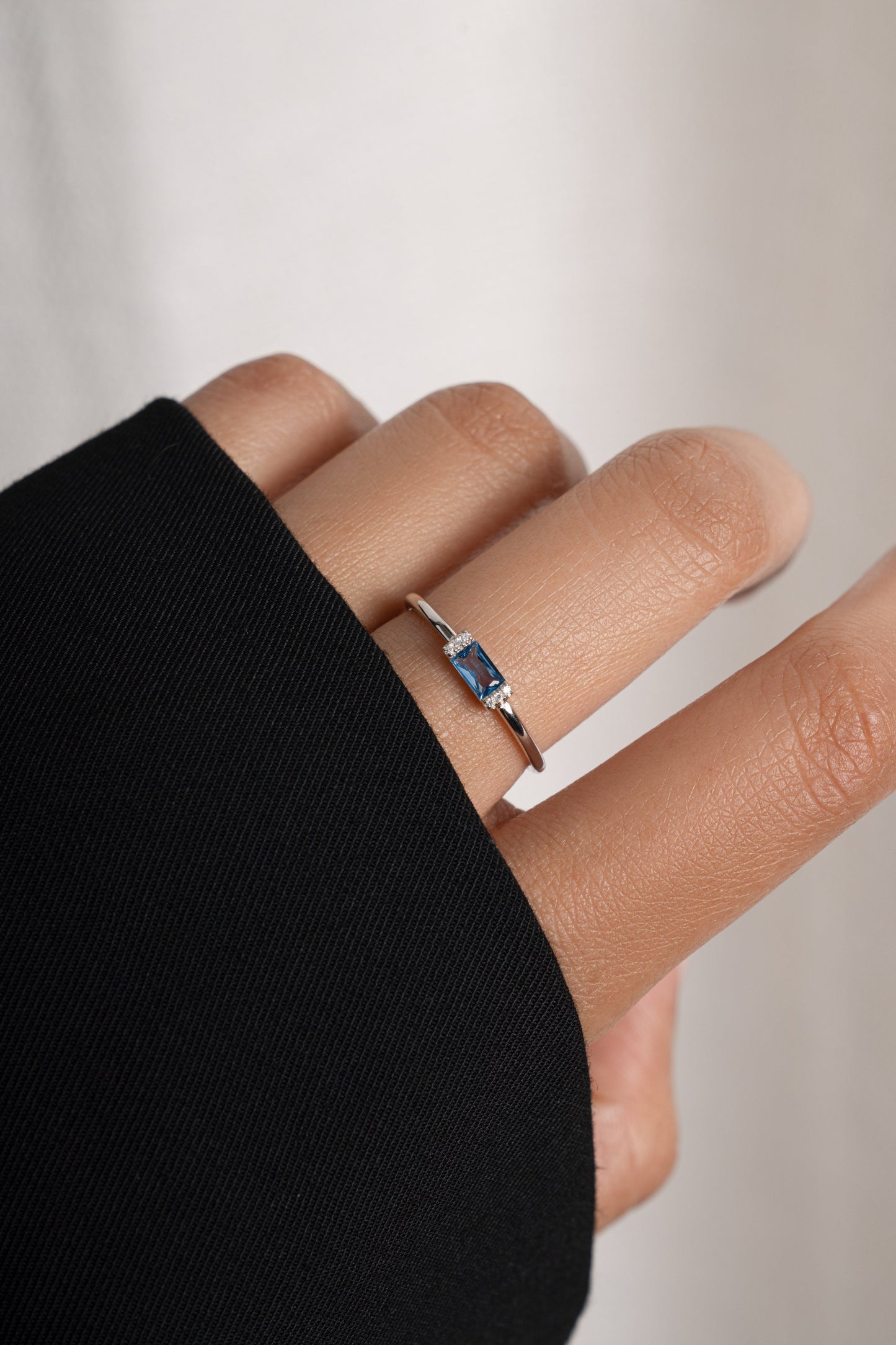 Aquamarine Simple Baguette Ring