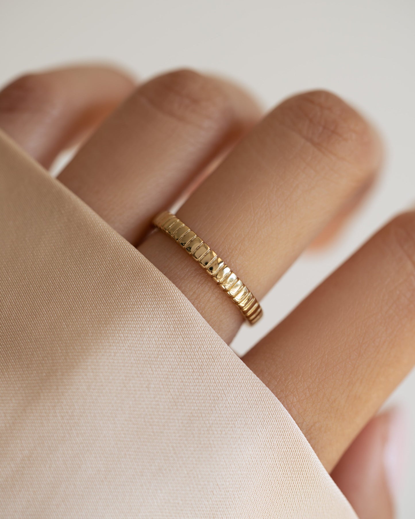 Dainty Fluted Ring