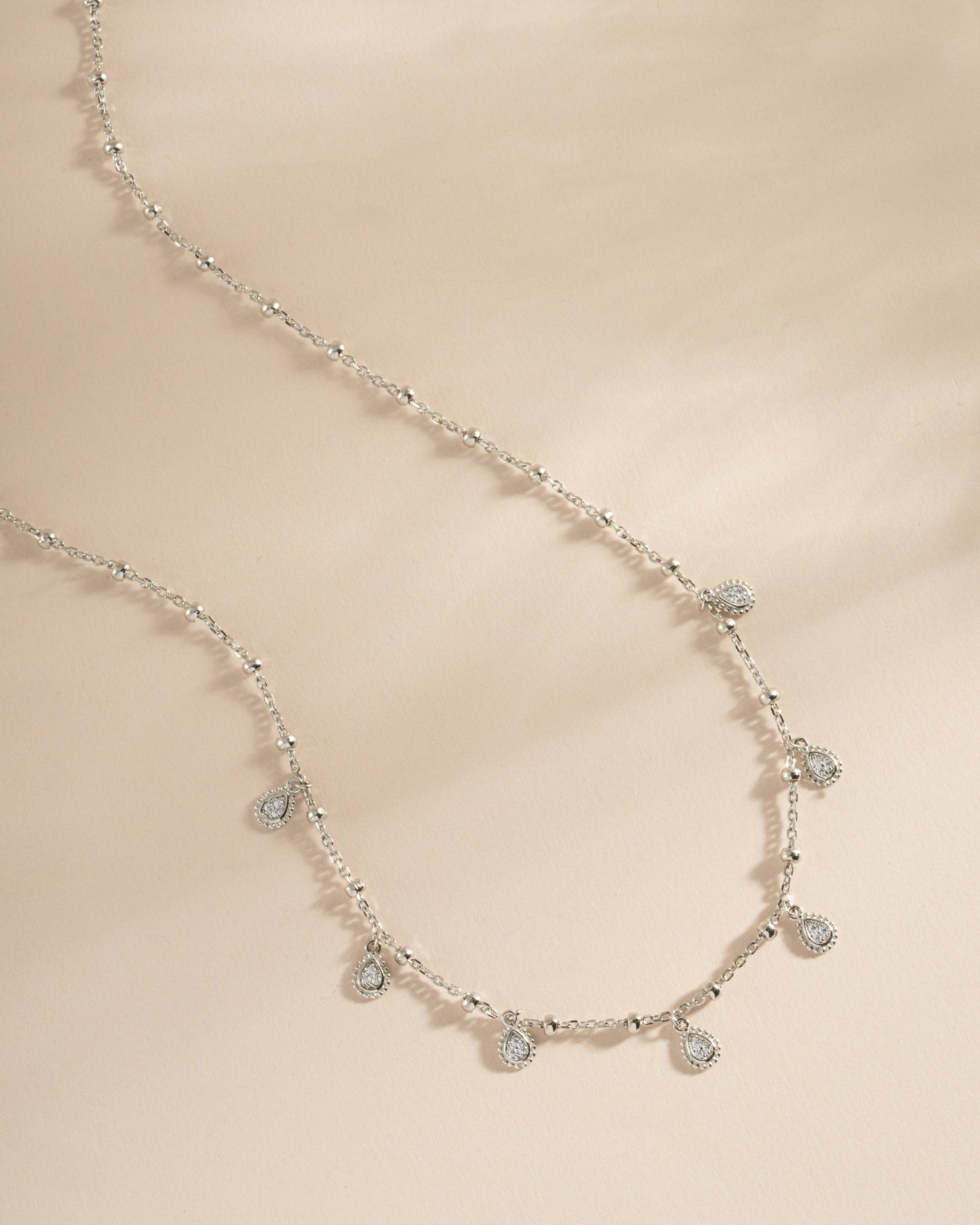 Dangling Tear Drop Necklace