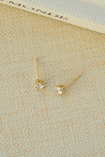 4x6mm Pear Studs