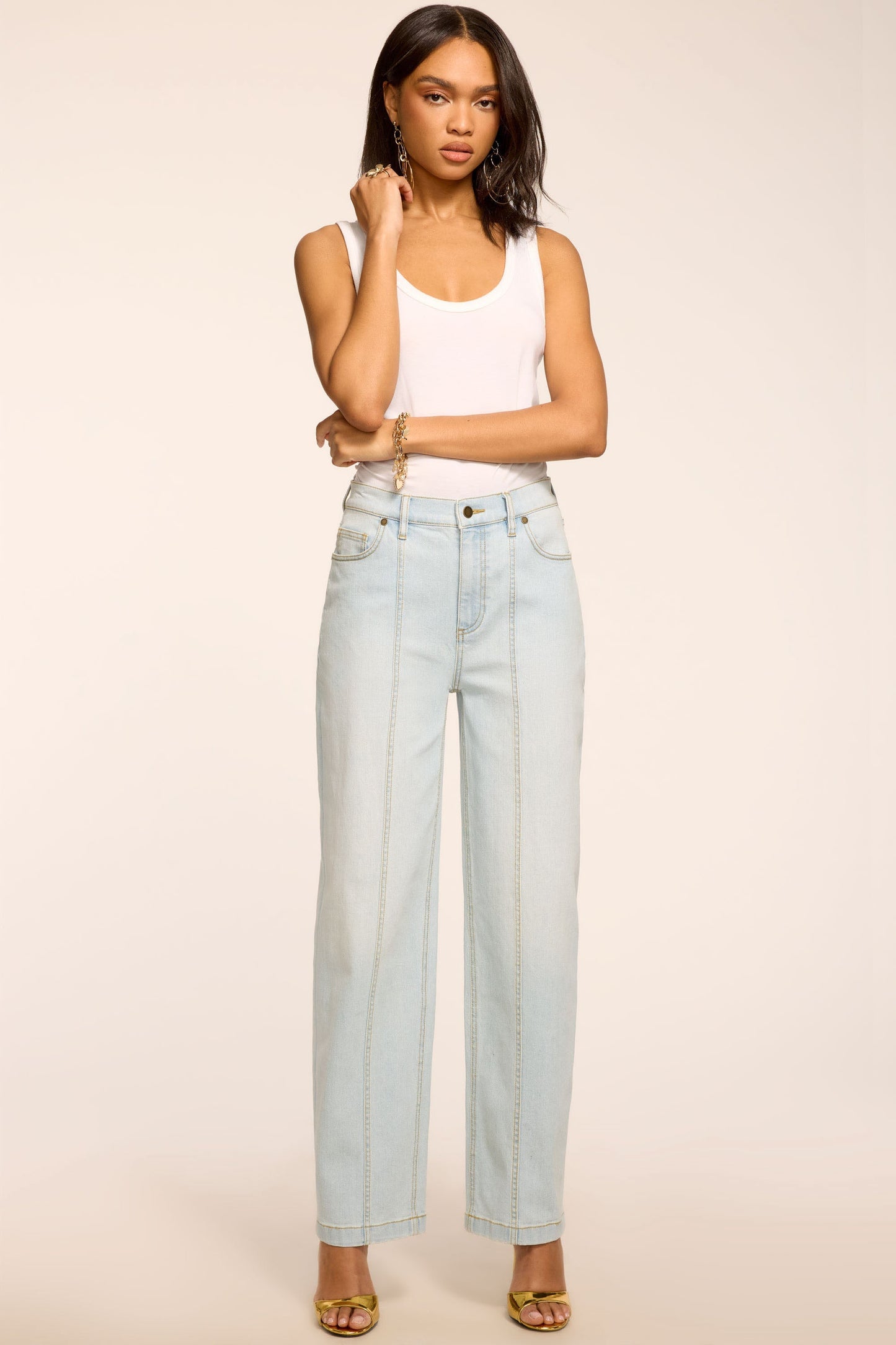 Nadia Straight Leg Jean | BLEACH WASH