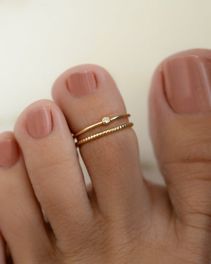 Bezel Toe Ring