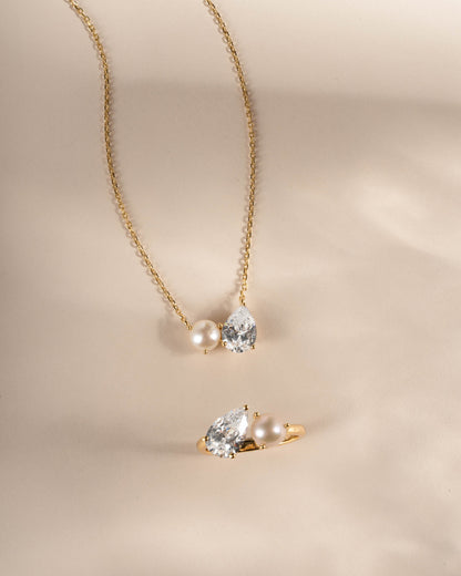 Toi et Moi Pearl Necklace