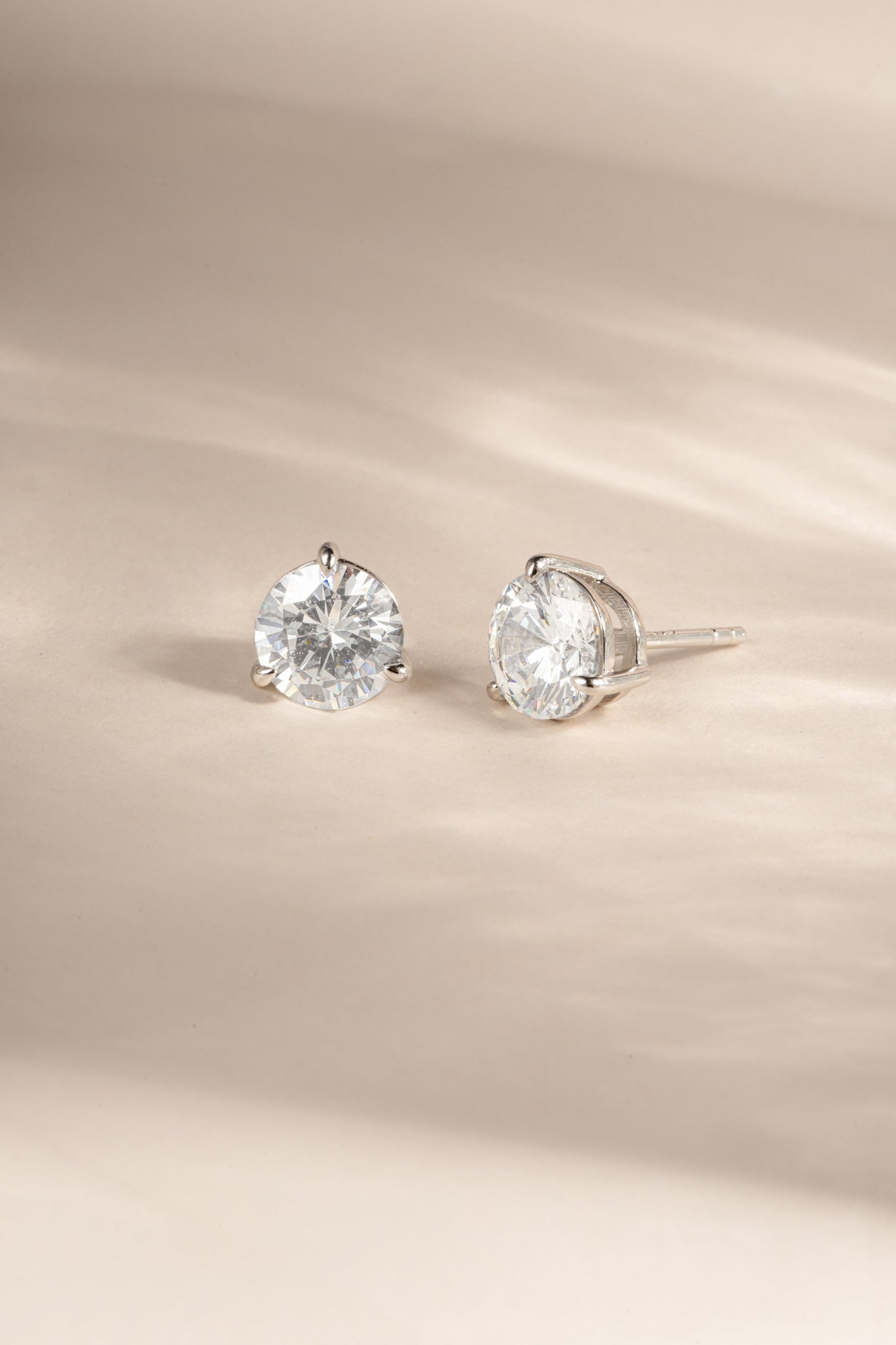 7.5mm Round Solitaire Stud Earrings