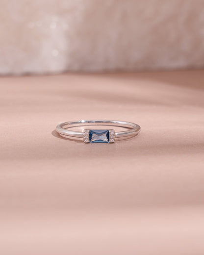 Aquamarine Simple Baguette Ring
